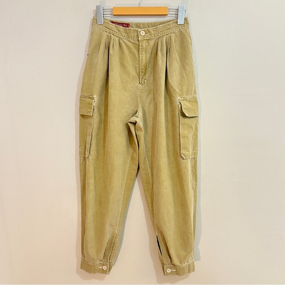 Vintage Sasson Jeans Cuffed Tan Cargo Pants with Dart Details - Picture 2 of 16